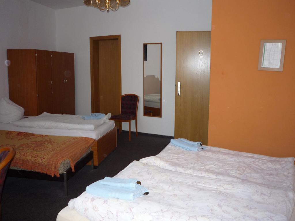 Gasthof & Pension Hause Halle  ห้อง รูปภาพ